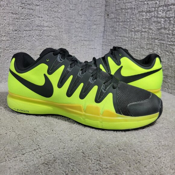 Nike Federer Zoom Vapor 9.5 Tour Mens Size 12 Volt Black Tennis Shoes 631458-700